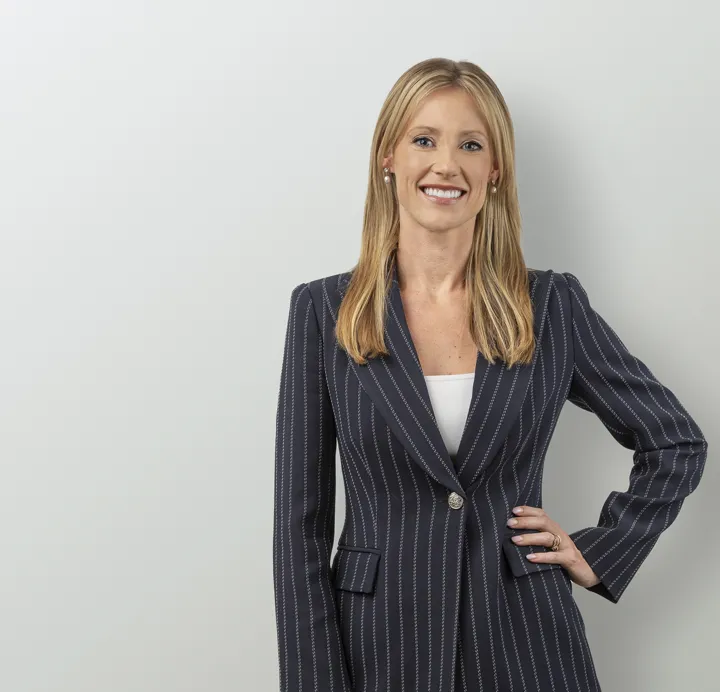 Chloe Hart - Real Estate Agent