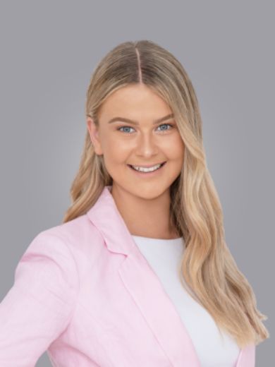 Chloe Russell - Real Estate Agent at Area Specialist Property Solutions