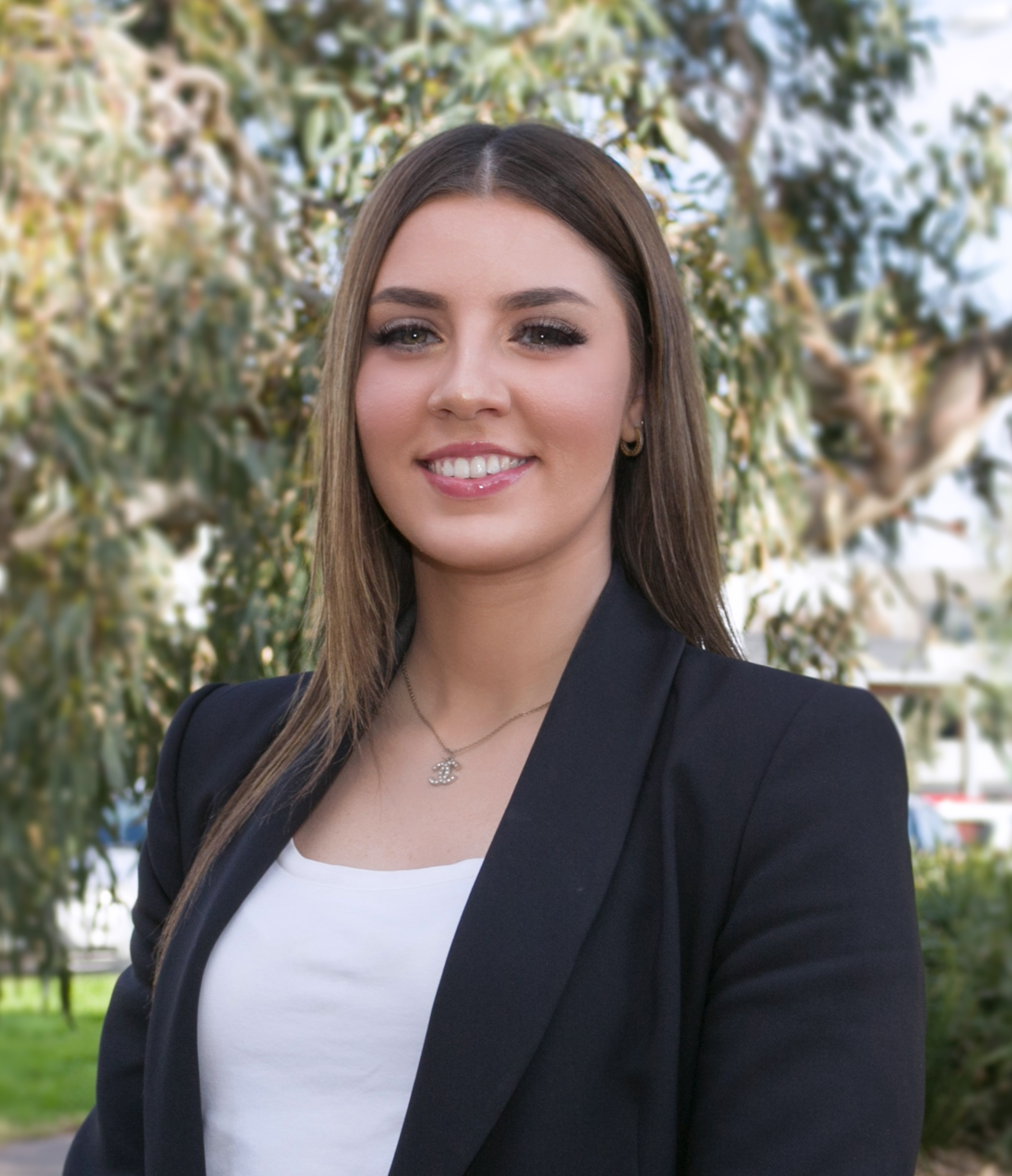 Chloe Topouzis Real Estate Agent