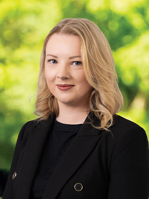 Christina Biesiek - Real Estate Agent