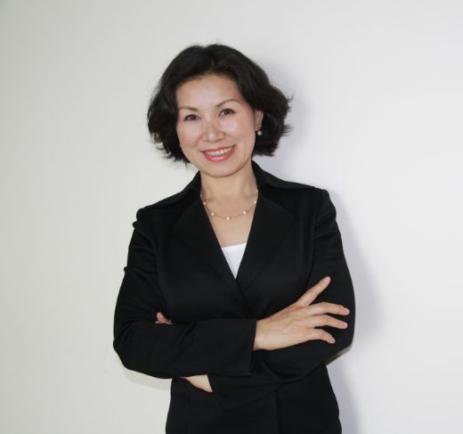 Christina  Wang - Real Estate Agent at Home2u