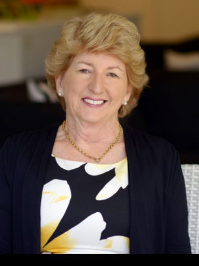 Christine  Clarke - Real Estate Agent at Raine & Horne - Coffs Harbour