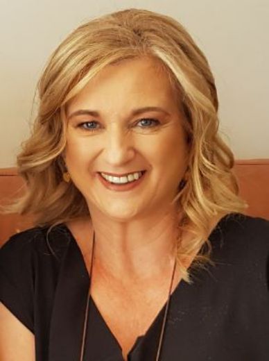 Cindy Pavey - Real Estate Agent at Wal Pavey Real Estate - Maryborough