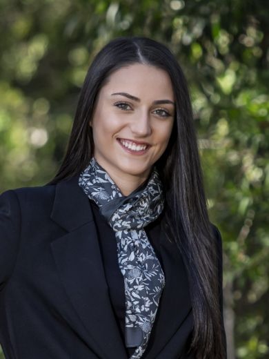 Claudia Muni - Real Estate Agent at Ray White - Mill Park