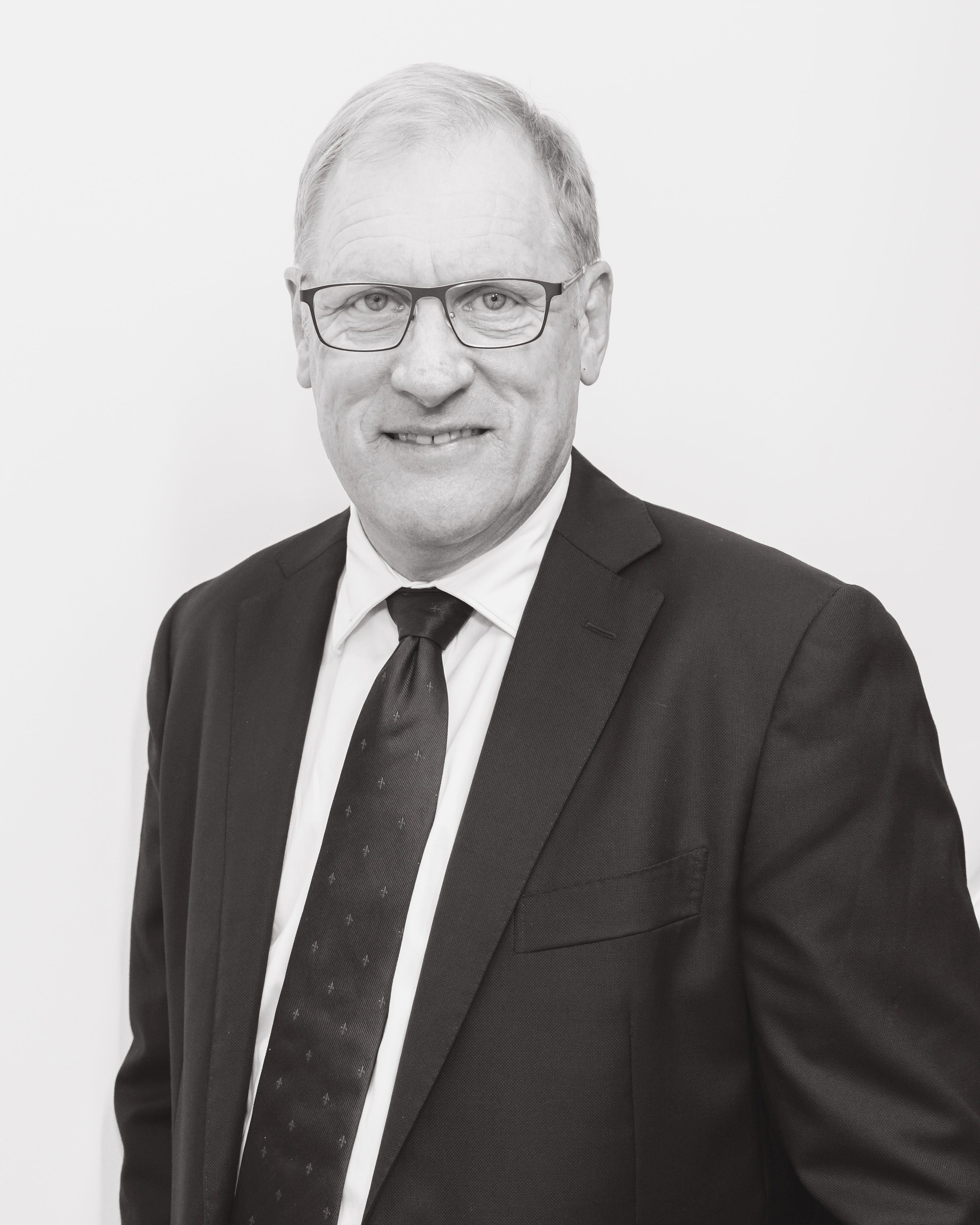 Col Medway - Real Estate Agent
