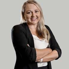 Vicki Cali - Real Estate Agent
