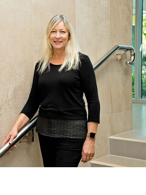 Coral Howe - Real Estate Agent