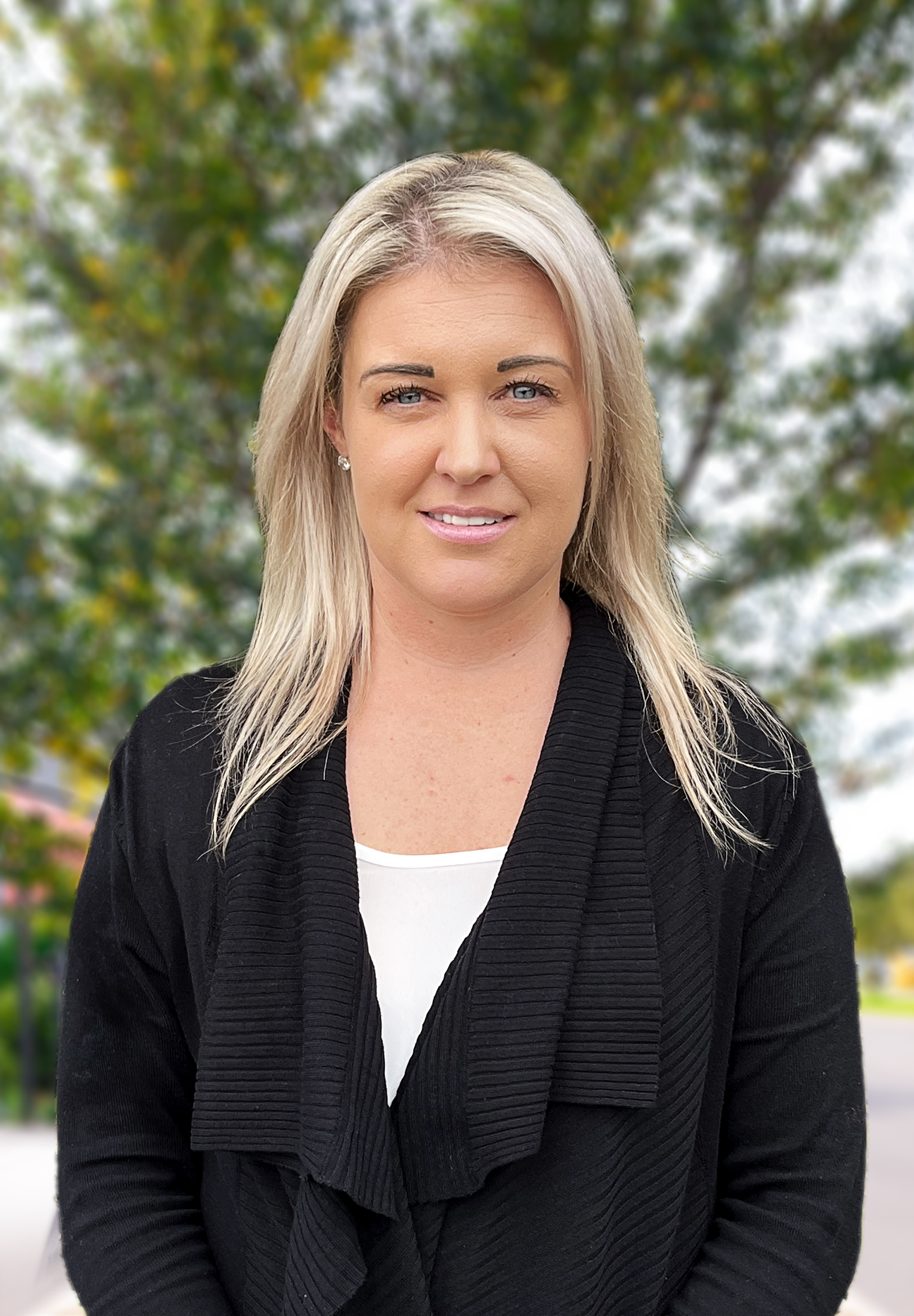 Courtney Shaw Real Estate Agent