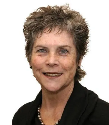 Helen  Lane - Real Estate Agent at First National - Robina