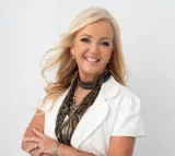 Stacey Whitcroft - Real Estate Agent From - First National - Robina