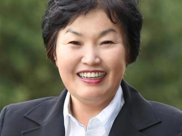 Kylie Kwon - Real Estate Agent