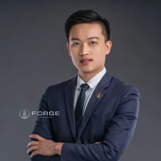 Wayne Deng - Real Estate Agent
