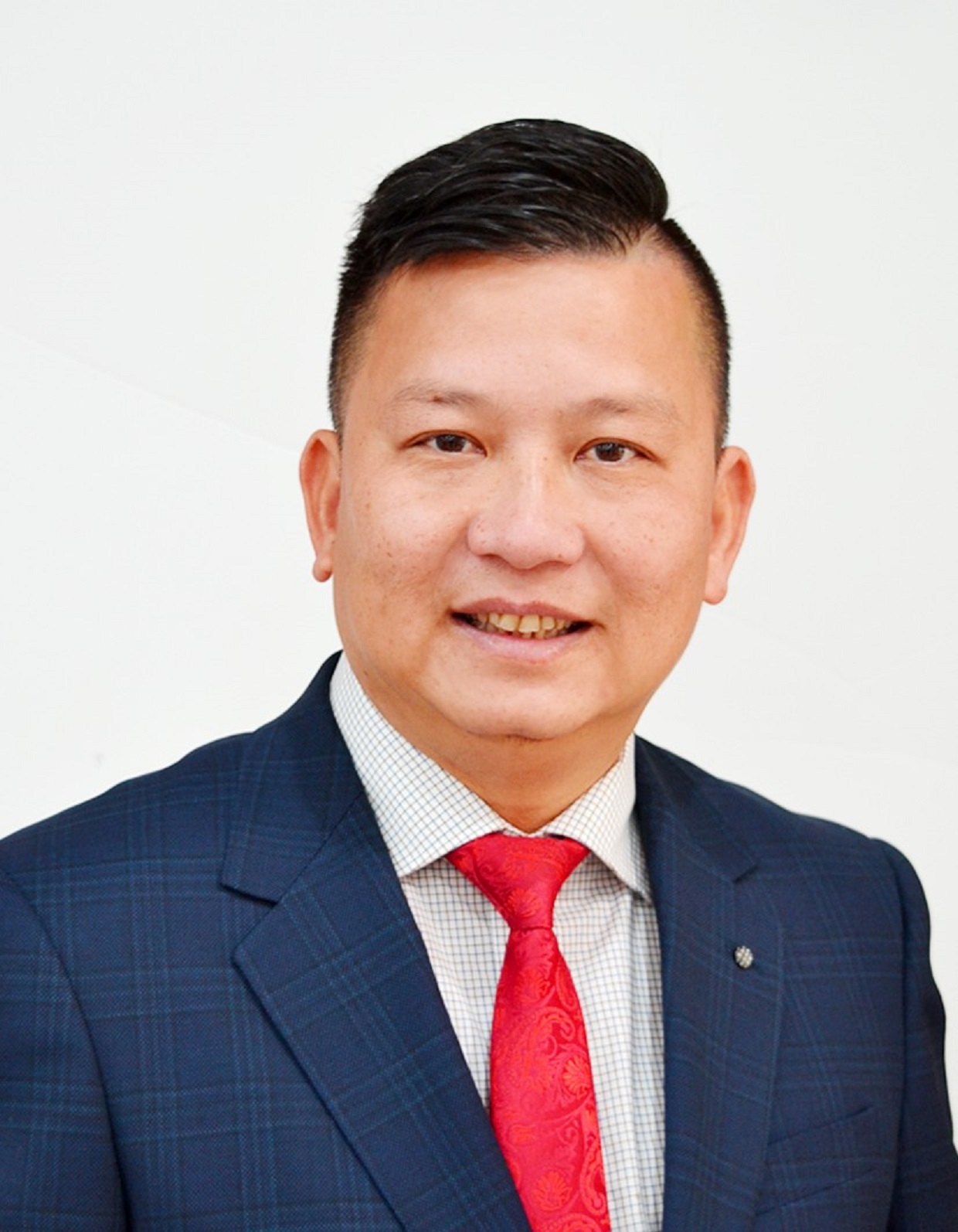 Cuong Huy Tran Real Estate Agent
