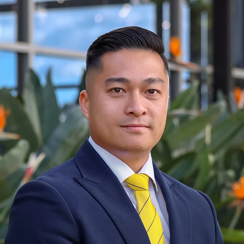 Dennis Tan Real Estate Agent