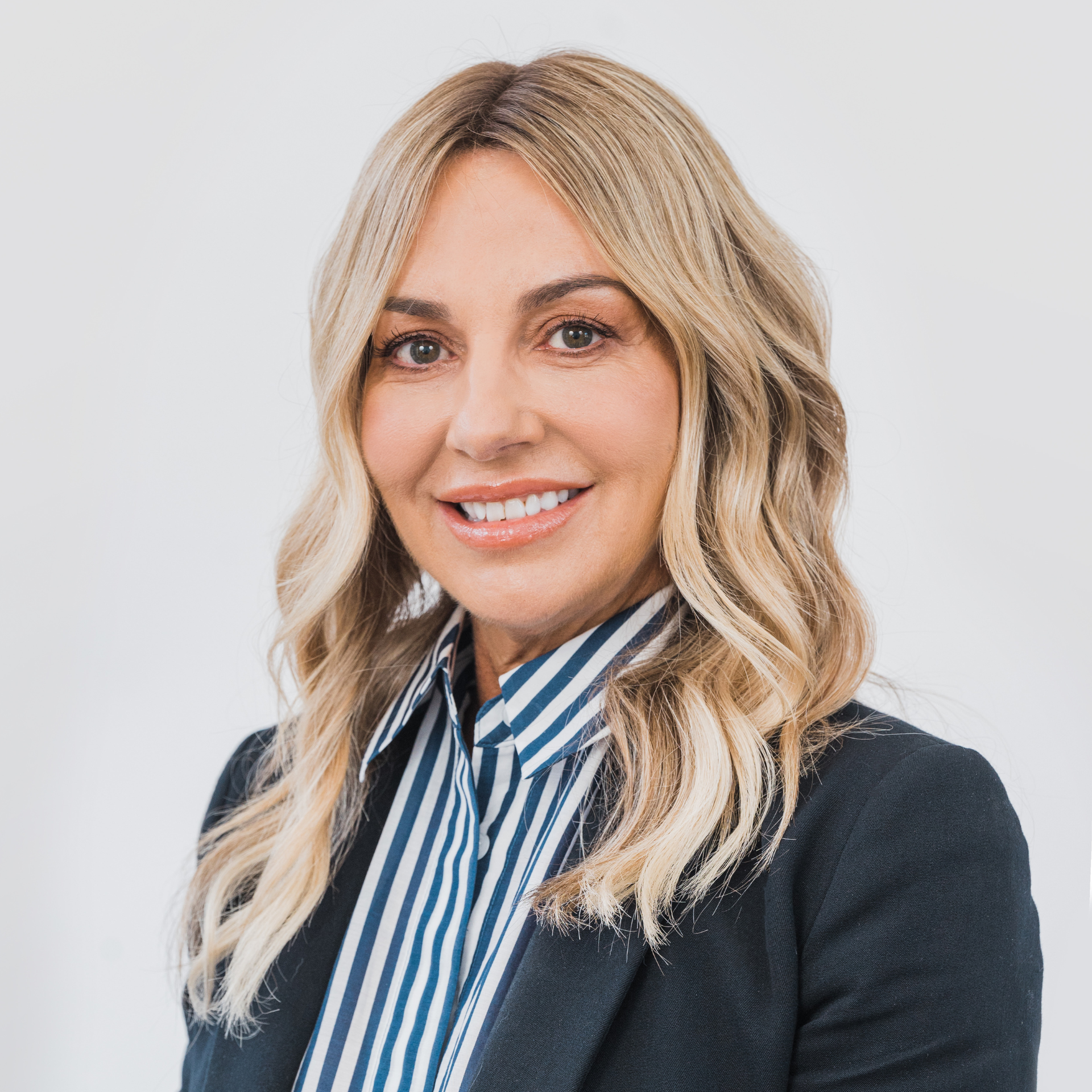Anita Giles - Real Estate Agent