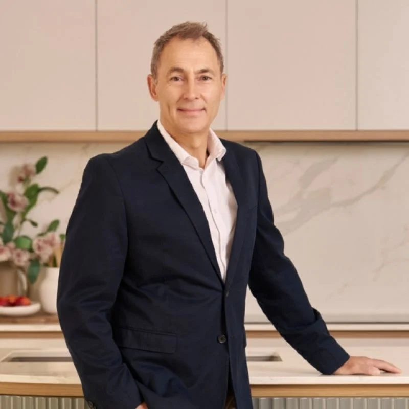 Sandy Agnoletto - Real Estate Agent
