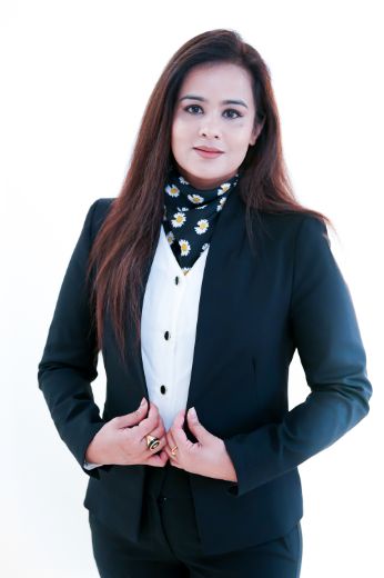 Daisy Bishnoi - Real Estate Agent at Pristine Realty - STIRLING