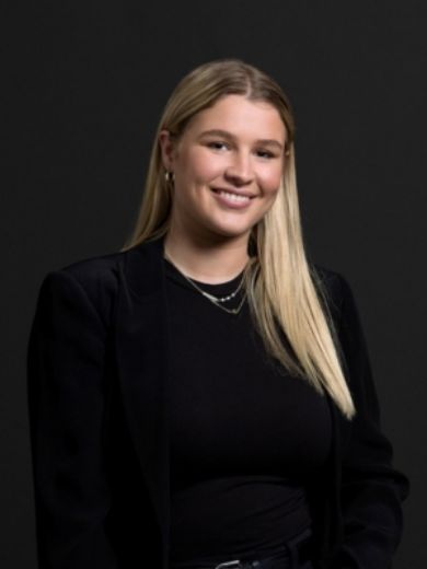 Daisy Toogood - Real Estate Agent at D Property - South Yarra