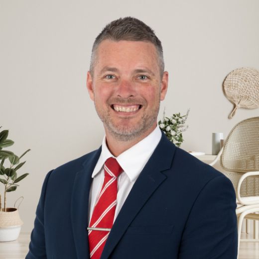 Damien McPherson - Real Estate Agent at Richardson & Wrench - Point Clare