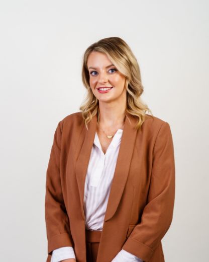 Dana Cameron - Real Estate Agent at McFarlane Real Estate - Newcastle & Lake Macquarie Regions