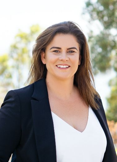 Danielle Pittson - Real Estate Agent at Ray White - APPLECROSS