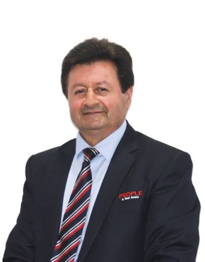 Danny Demiri - Real Estate Agent at People in Real Estate - St Albans