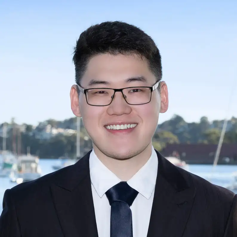 Kevin Zhang Real Estate Agent