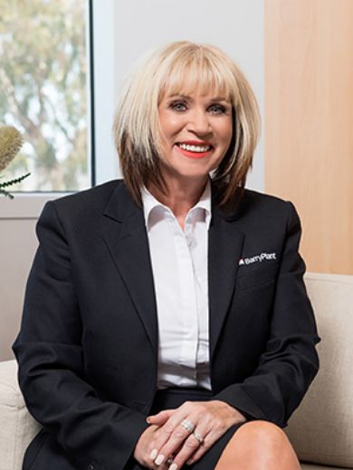 Deb Tucker - Real Estate Agent at Barry Plant - Rowville