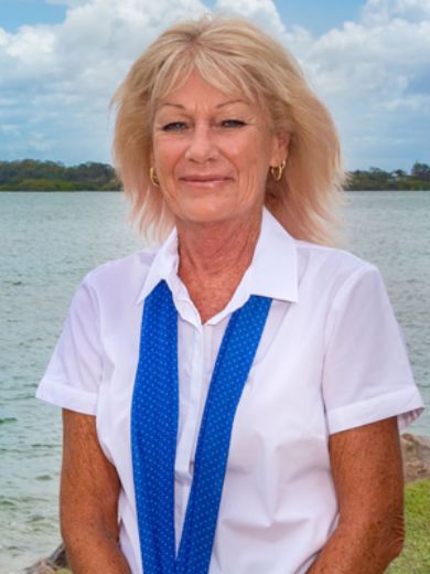 Debbie Boettcher - Real Estate Agent at First National Real Estate - Bribie Island