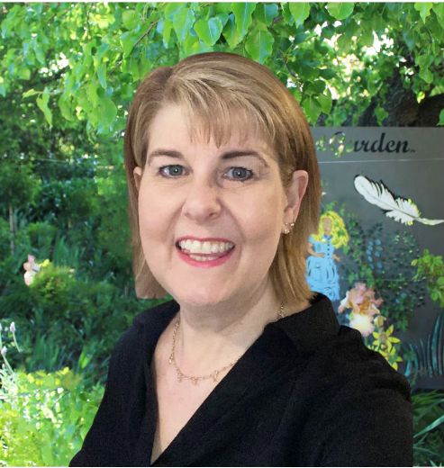 Debbie Mundy - Real Estate Agent at Raine & Horne - Adelaide Hills
