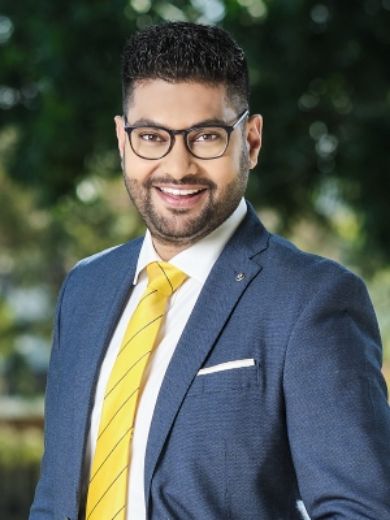 DEBOO CHATTERJEE  - Real Estate Agent at Ray White Daisy Hill - AKG