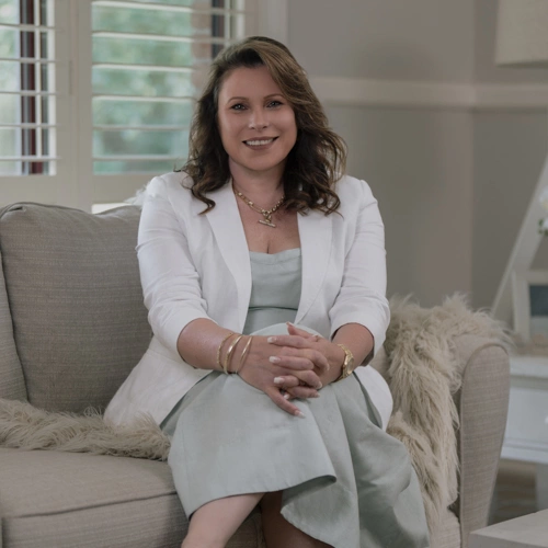 Dee Martin - Real Estate Agent
