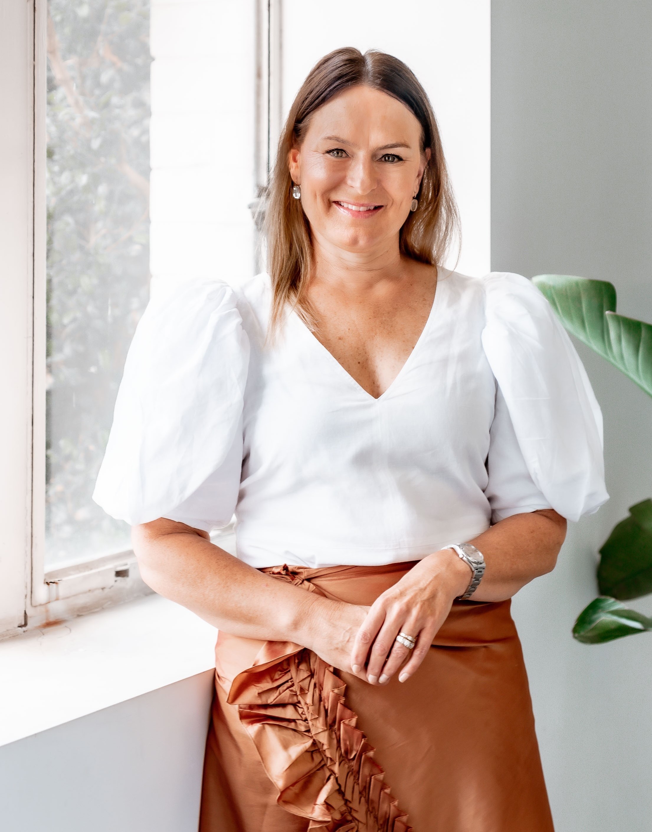 Dee Gibson - Real Estate Agent