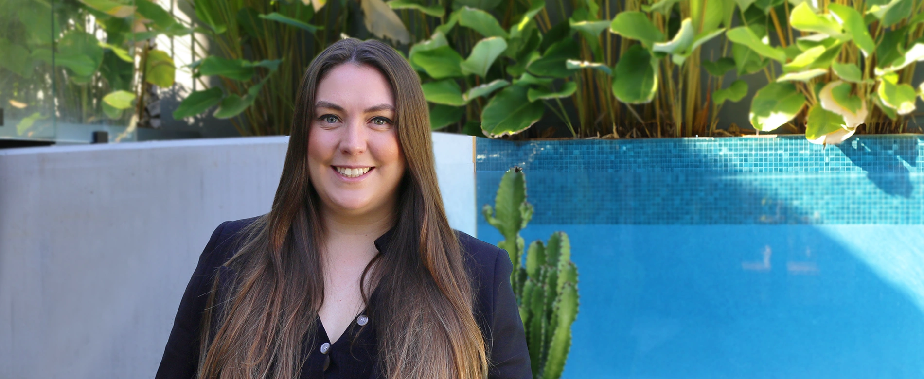 Demi Tomlinson - Real Estate Agent