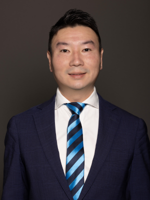 Dennis Bao Real Estate Agent