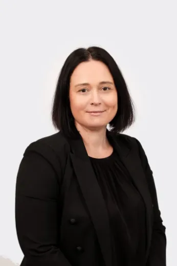 Desarae Goring - Real Estate Agent at Momentum Wealth Residential Property - WEST PERTH