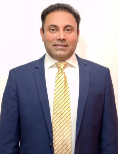 Devinder  Dhaliwal - Real Estate Agent at Urban Land Victoria