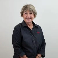 Di Ewen - Real Estate Agent