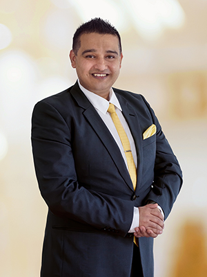 Dinesh Khindria Real Estate Agent