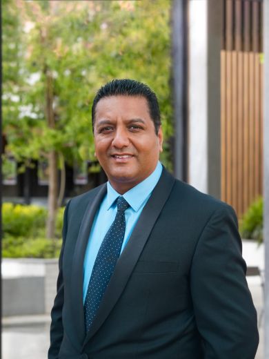 Dinesh Sharma - Real Estate Agent at Smith Partners Real Estate - PROSPECT