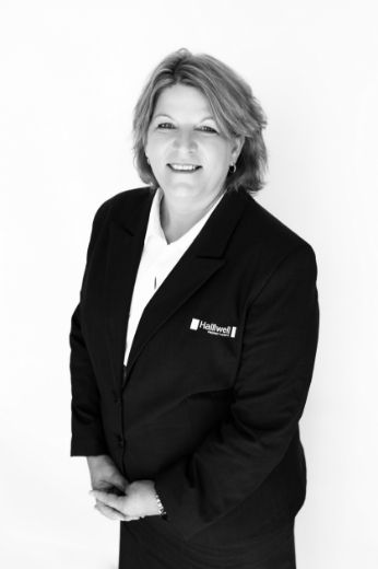 Donna Bellinger - Real Estate Agent at Halliwell Property Agents       