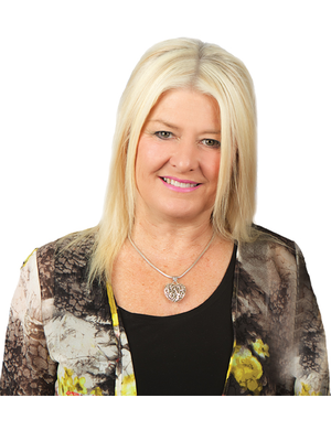 Donna Paton Real Estate Agent