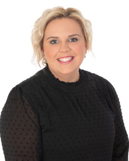Donna Staines - Real Estate Agent at LJ Hooker Property Specialists