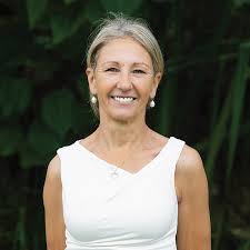 Nikki Saw - Real Estate Agent