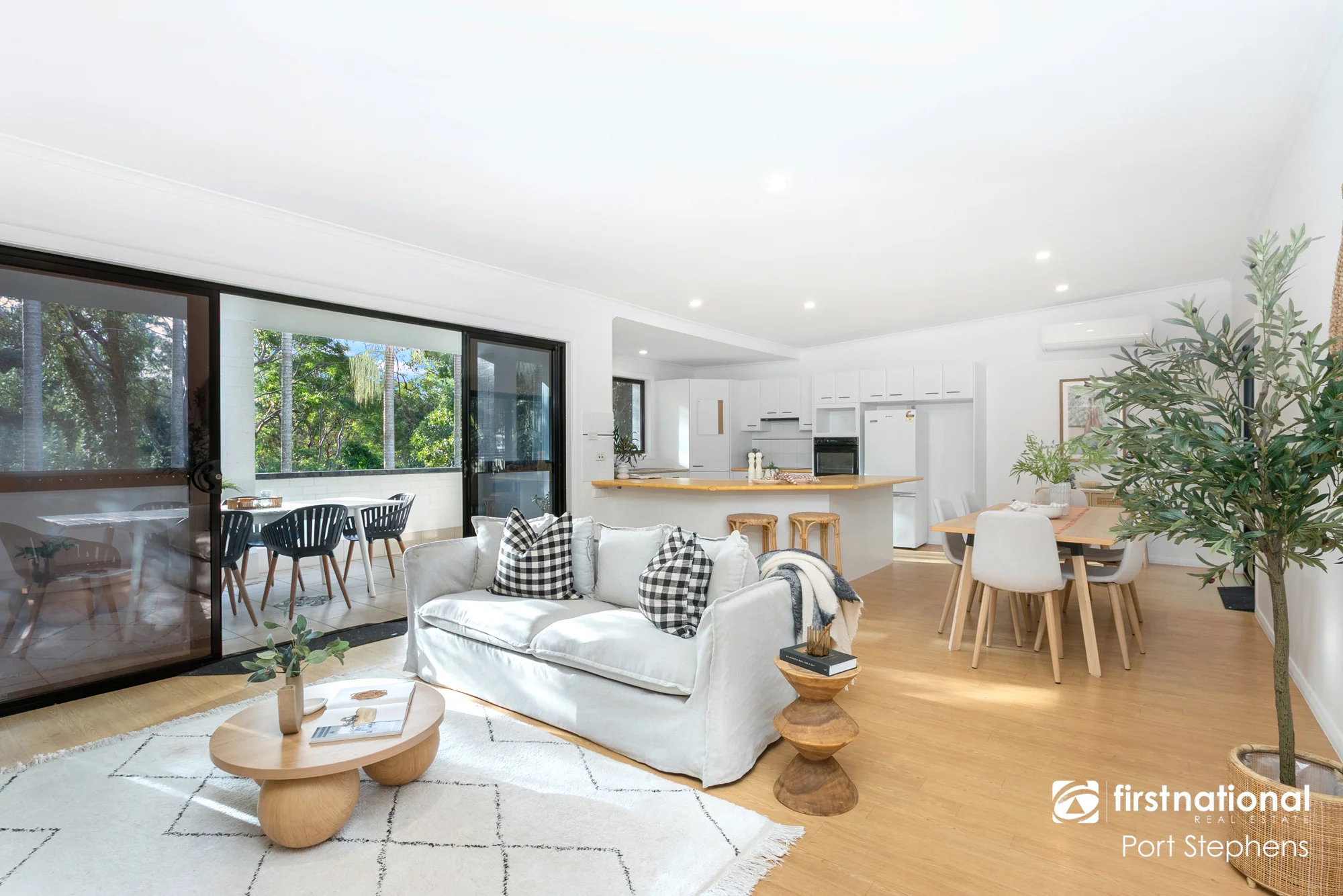 1/17 Hairtail Close, Corlette, NSW 2315