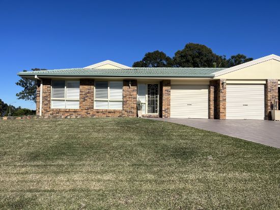 1/2 Bronwyn Close, Thornton, NSW 2322