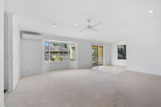1/22 Woodlands Drive, Banora Point, NSW 2486
