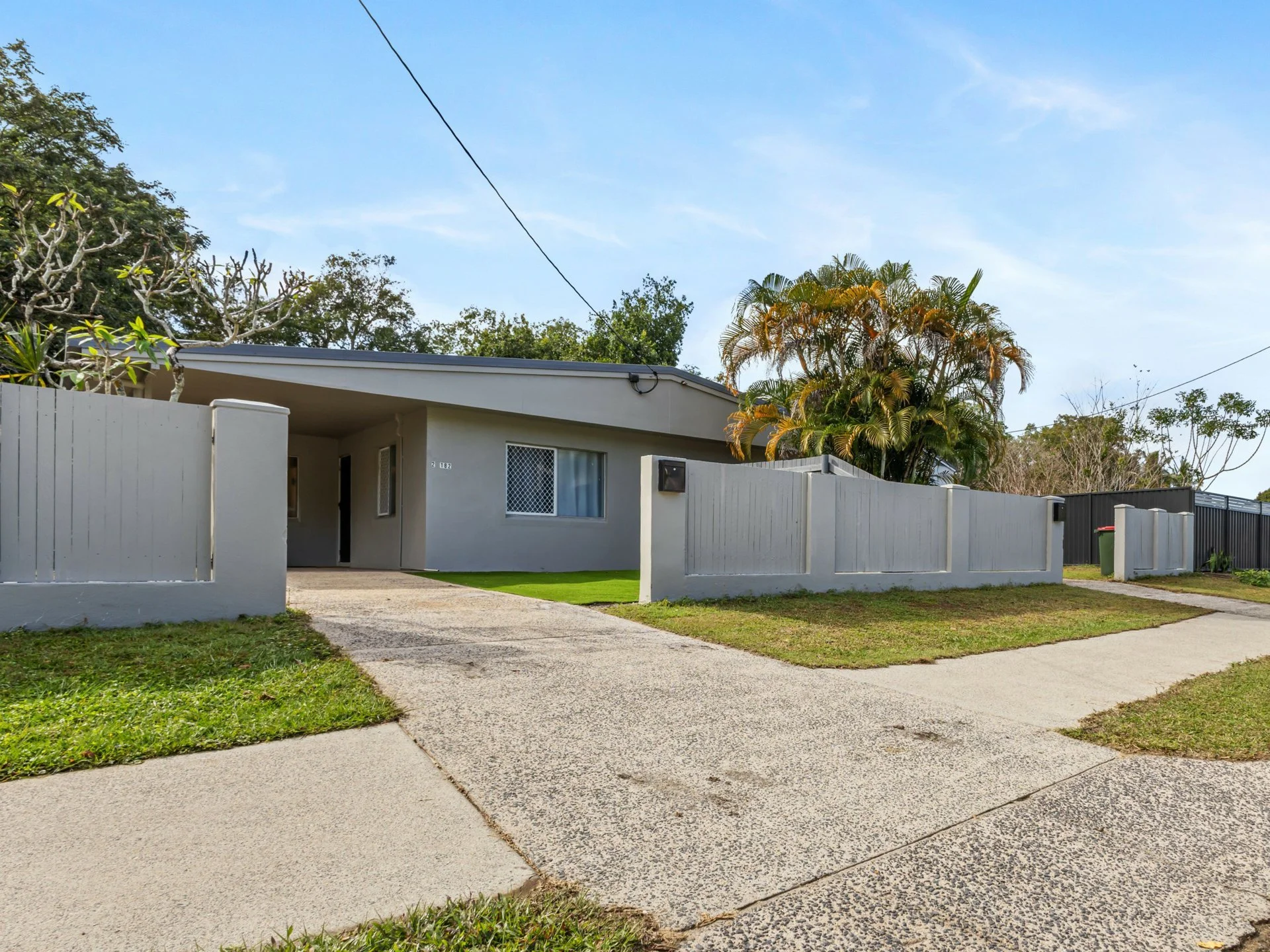 1&2/182 Pease Street, Manoora, Qld 4870