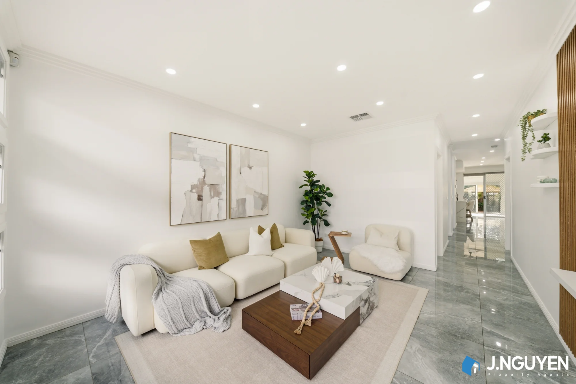 15a Thomas Avenue, Lurnea, NSW 2170
