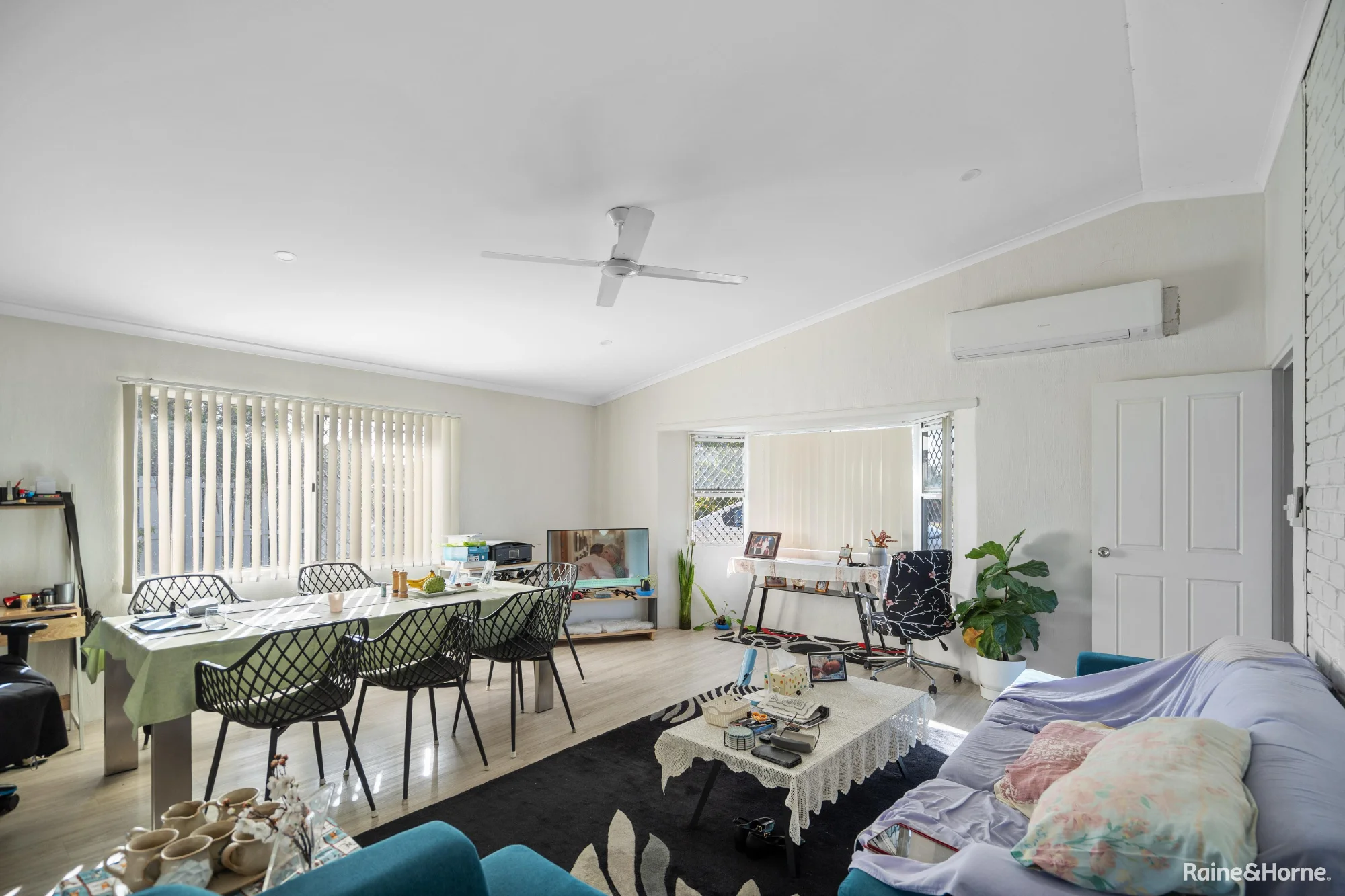 16 Christine Avenue, Torquay, Qld 4655